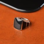 Bague Chevalière Homme – Émail Noir Onyx | Collection Dark Signet - Argent 925 – Image 2