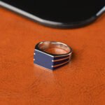 Chevalière Profilée en Argent 925 aux Rubans Bleu Saphir