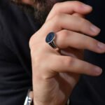 Chevalière Homme en Argent 925 et Émail Bleu Nuit – Image 2