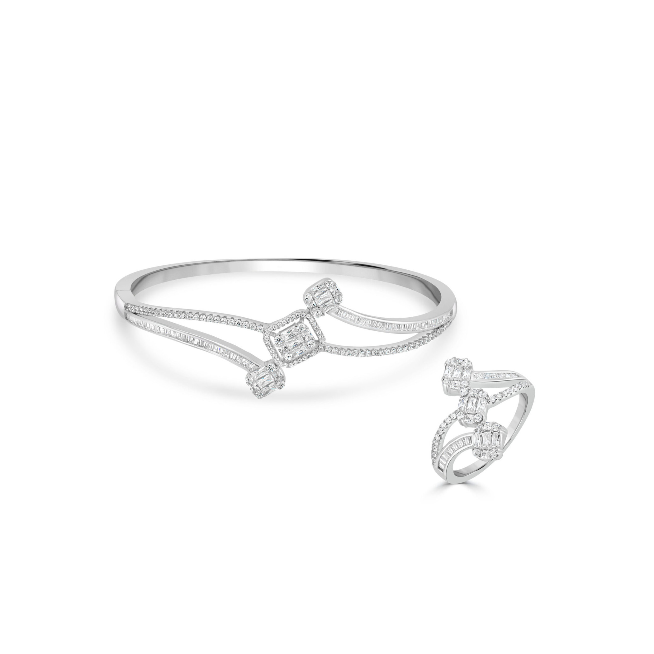 Ensemble Bague & Bracelet Solitaire Carré en Argent 925 Ensemble bague et bracelet solitaire carré en argent 925 pavé de zircons